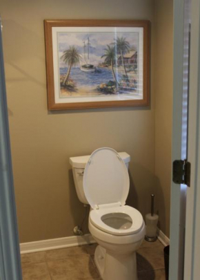 Ocean House I 1301 with Pool Access